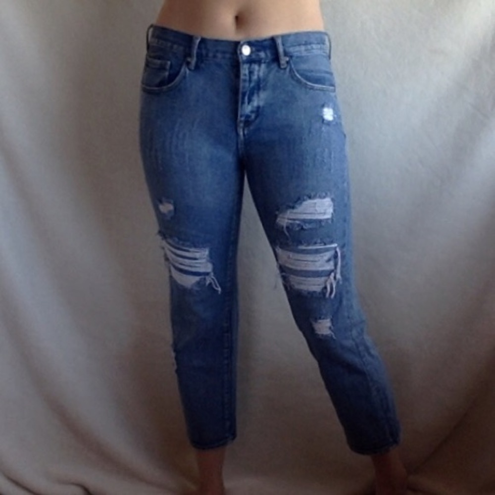 Distressed Boyfriend Jeans